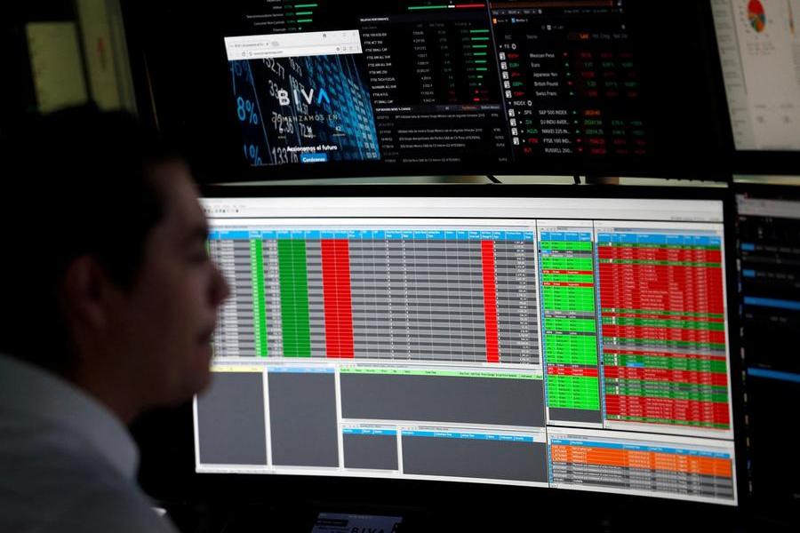 Stock prices fall due to massive selling due to silver market crash