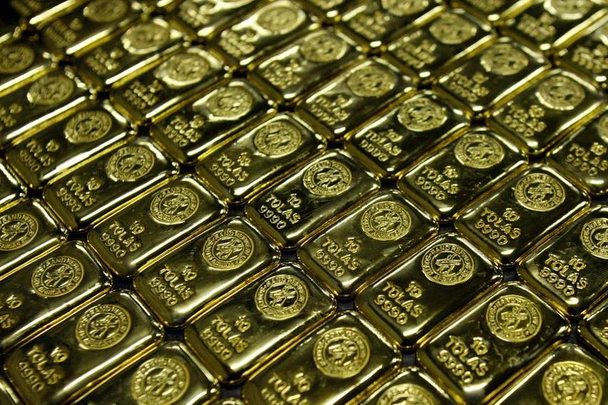 Gold rises as US tariff uncertainty increases demand for safe-haven assets