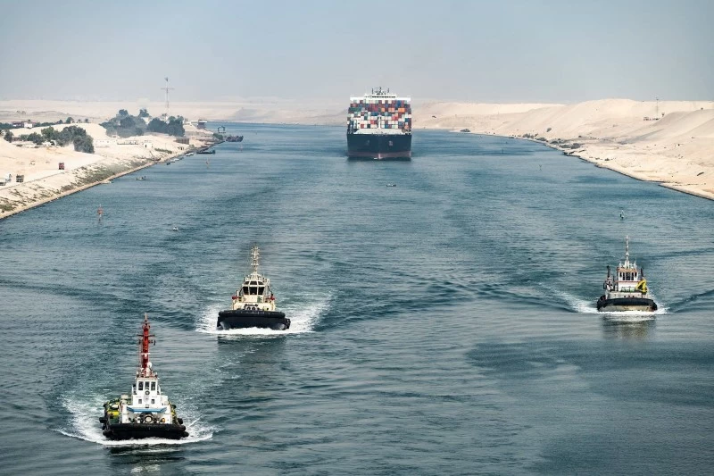 “Suez”: regular sailings from north and south directions – Saudi News
